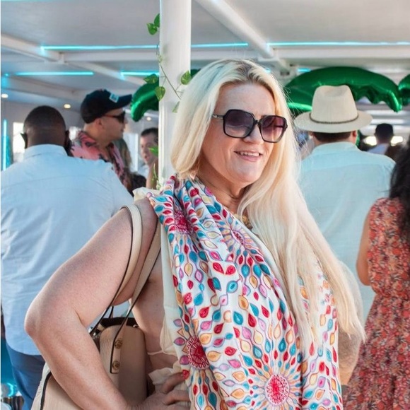 Meet your Posher, Amie - Picture 9 of 15